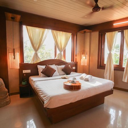 Zostel Munnar Hostel Buitenkant foto