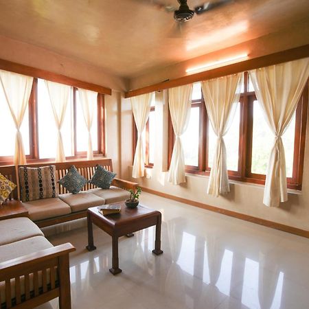 Zostel Munnar Hostel Buitenkant foto