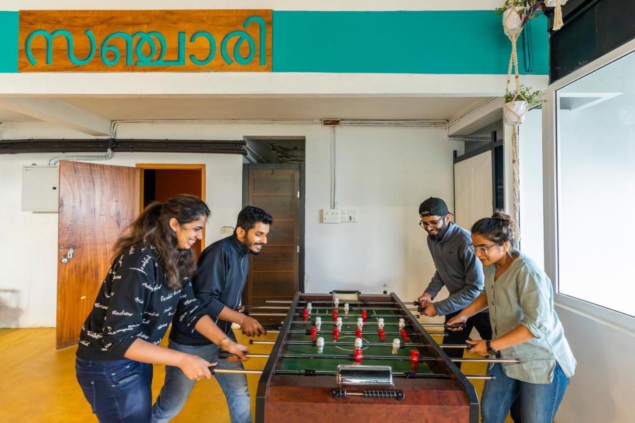 Zostel Munnar Hostel Buitenkant foto