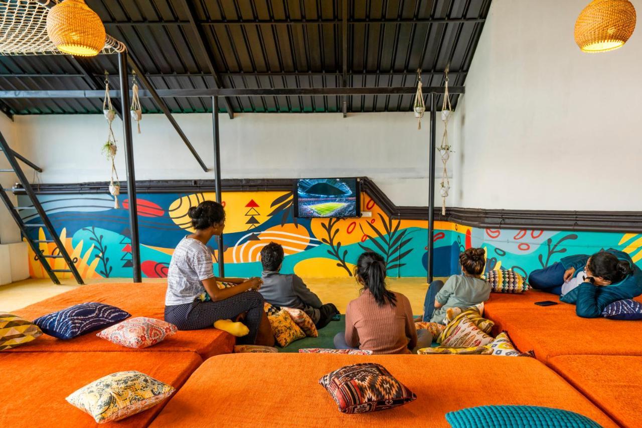 Zostel Munnar Hostel Buitenkant foto