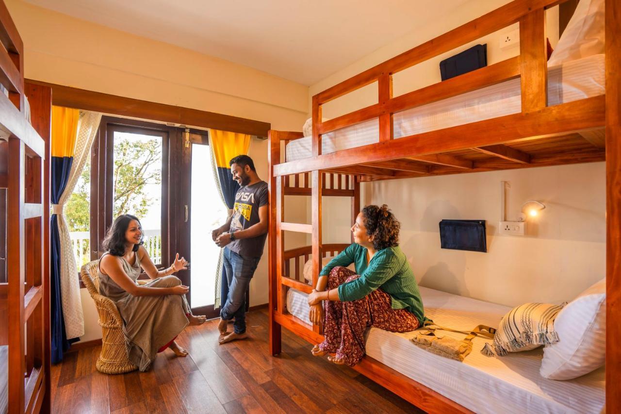 Zostel Munnar Hostel Buitenkant foto